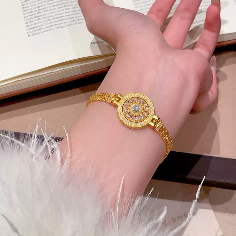 회전하는 핑크 지르콘 나침반 시계 팔찌가 있는 샌드 골 - Luxury Watch Service 리뷰 및 가격